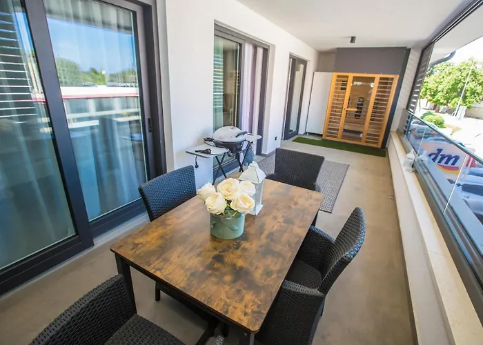 Girasole Premium Διαμέρισμα Πόρετς